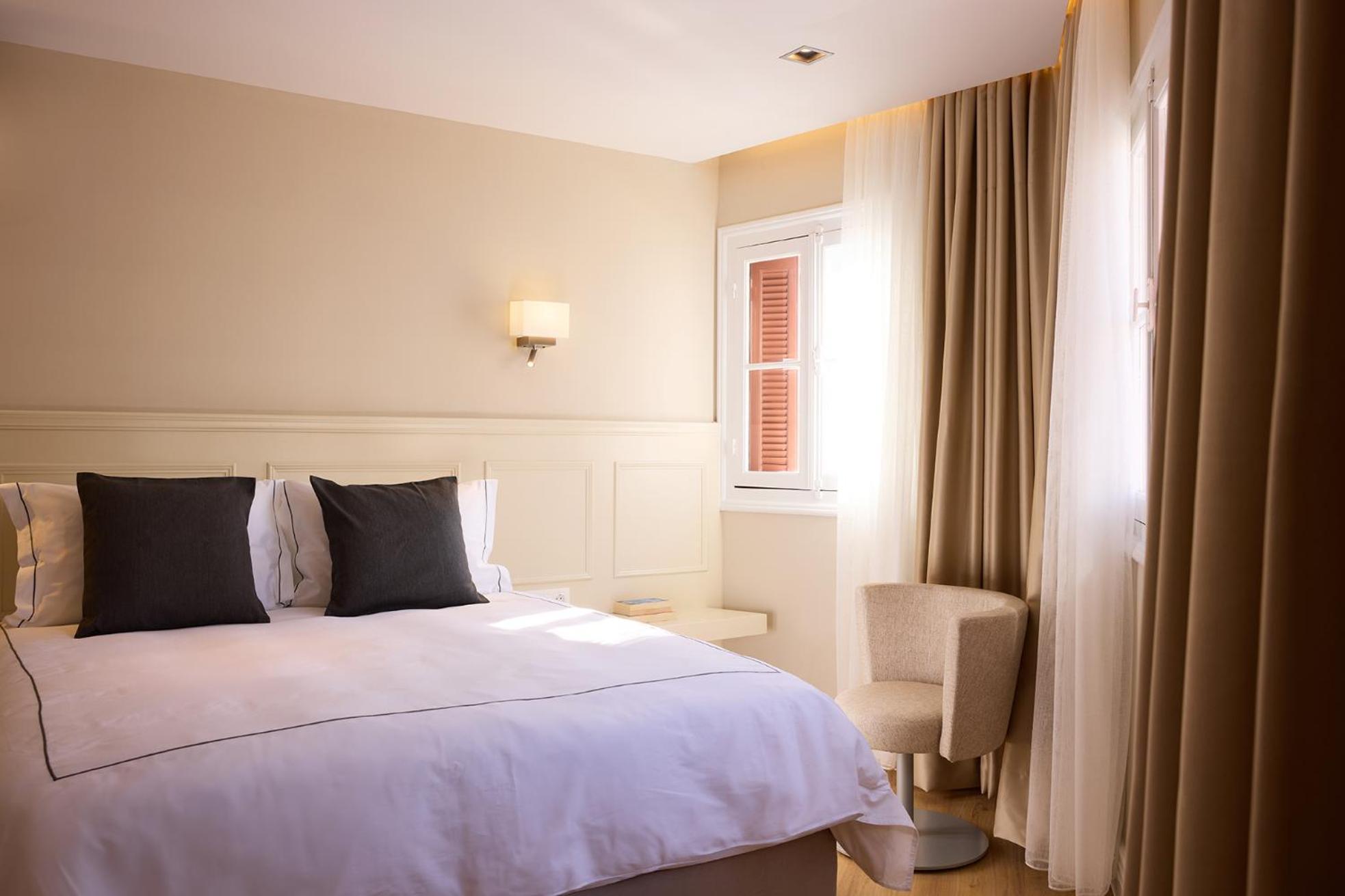 Vrachos Athens Suites Экстерьер фото